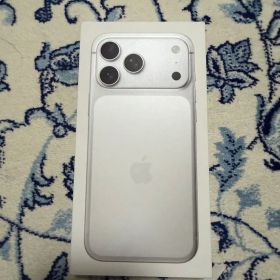 Apple iPhone 17 Pro max 本体256GB シルバー