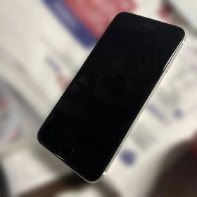 iPhoneSE（第2世代） 64GB本体のみ ホワイト