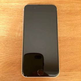 美品 iPhone SE 第2世代 SIMフリー ホワイト 64GB 本体 箱付