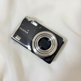 FUJIFILM FinePix F70EXR コンデジ フジフイルム