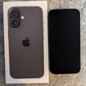 【美品】iPhone 16 本体 ブラック 256GB SIMフリー