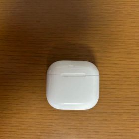 AirPods4