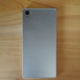 SONY Xperia Z5 SO-01H 本体