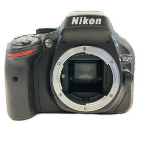ニコン Nikon デジタル一眼カメラ D5200【中古】
