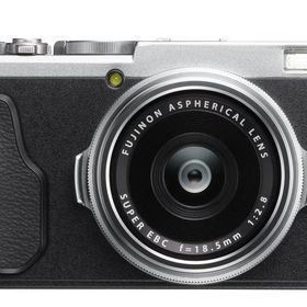 【中古】富士フイルム デジタルカメラ X70 シルバー X70-S