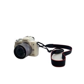 CANON◆デジタル一眼カメラ EOS Kiss M2 ダブルズームキット