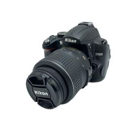 Nikon◆デジタル一眼カメラ D5000 レンズキット