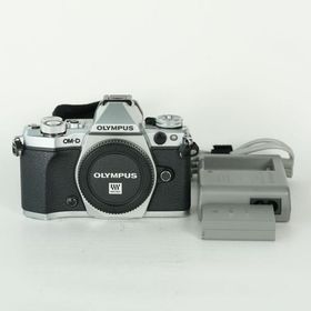 [良品 | シャッター数2,421回] OLYMPUS OM-D E-M5 Mark II [ボディ シルバー] | マイクロフォーサーズマウント ミラーレス一眼カメラ 中古