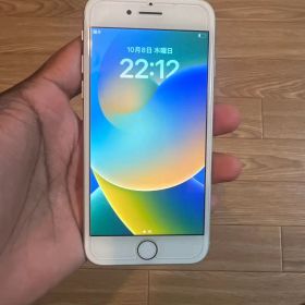 Apple iPhone 8 64GB 本体