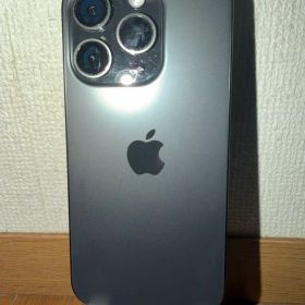 Apple iPhone 15 Pro 本体