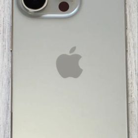 iPhone 15 Pro 256GB ナチュラルチタニウム 修理歴なし！
