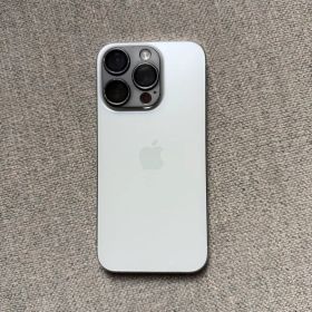 (美品) iPhone 15 Pro 256GB SIMフリー