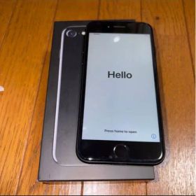 Apple iPhone 7 ジェットブラック 本体