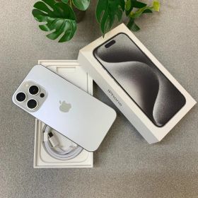 iPhone 15Pro 256GB ホワイト 国内版 SIMフリー送料無料