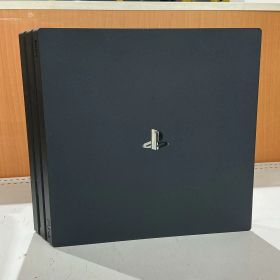 SONY PlayStation 4 Pro CUH-7000B【中古】