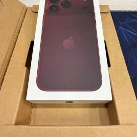 iPhone 18 Pro Max バーガンディ 256GB 未開封 即日発送