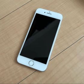 Apple iPhone8本体