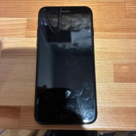 Apple iPhone 7 ブラック 本体 A1779
