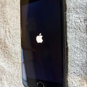 iPhone 8 スペースグレイ ジャンク品 64GB SIMフリー