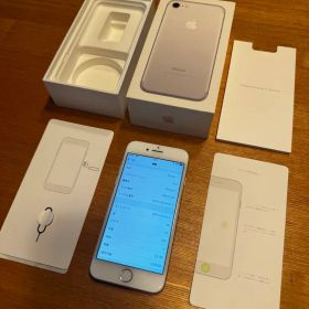 iPhone 7 32GB シルバー SIMフリー