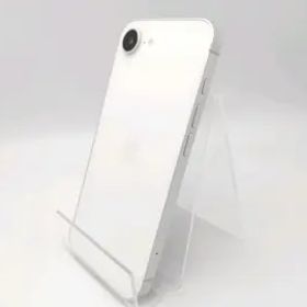 【中古】Apple 国内版 【SIMフリー】 iPhone 16e 128GB ホワイト MD1R4J/A【ECセンター】保証期間１ヶ月【ランクA】