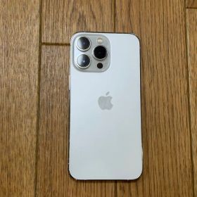 Apple iPhone 13 Pro 本体