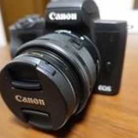 Canon EOS Kiss M 15-45mm レンズキット《ショット数極少》-