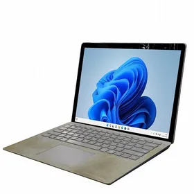 マイクロソフト Surface Laptop 2 新品¥52,800 中古¥27,000 | 新品