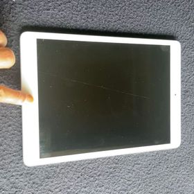 iPad 10.2 2020 (第8世代) シルバー 新品 44,800円 中古 36,200円 ...