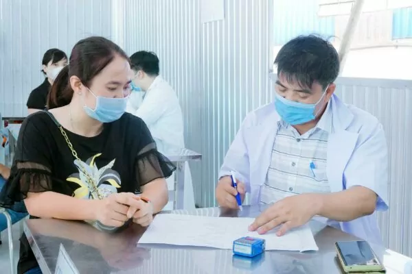 Nam Viet F&B periodic health check: Protecting workers' health. 3 VINUT Kham suc khoe dinh ky 11 scaled