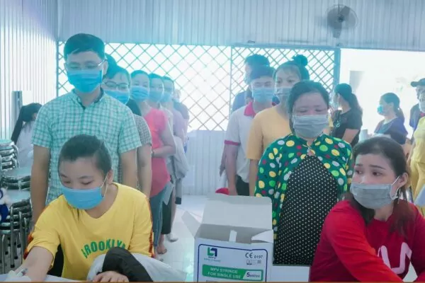 Nam Viet F&B periodic health check: Protecting workers' health. 5 VINUT Kham suc khoe dinh ky 16 resize
