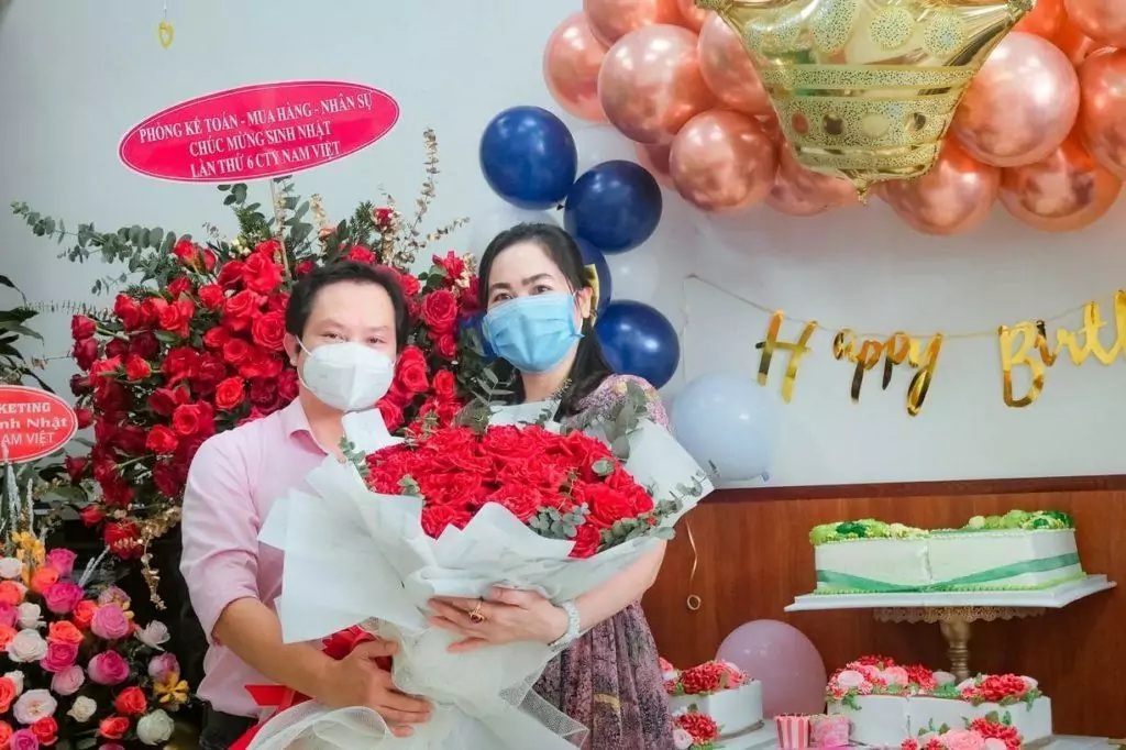 NAM VIET F&B: 6th YEAR ANNIVERSARY 2021 25 6th YEAR ANNIVERSARY 24