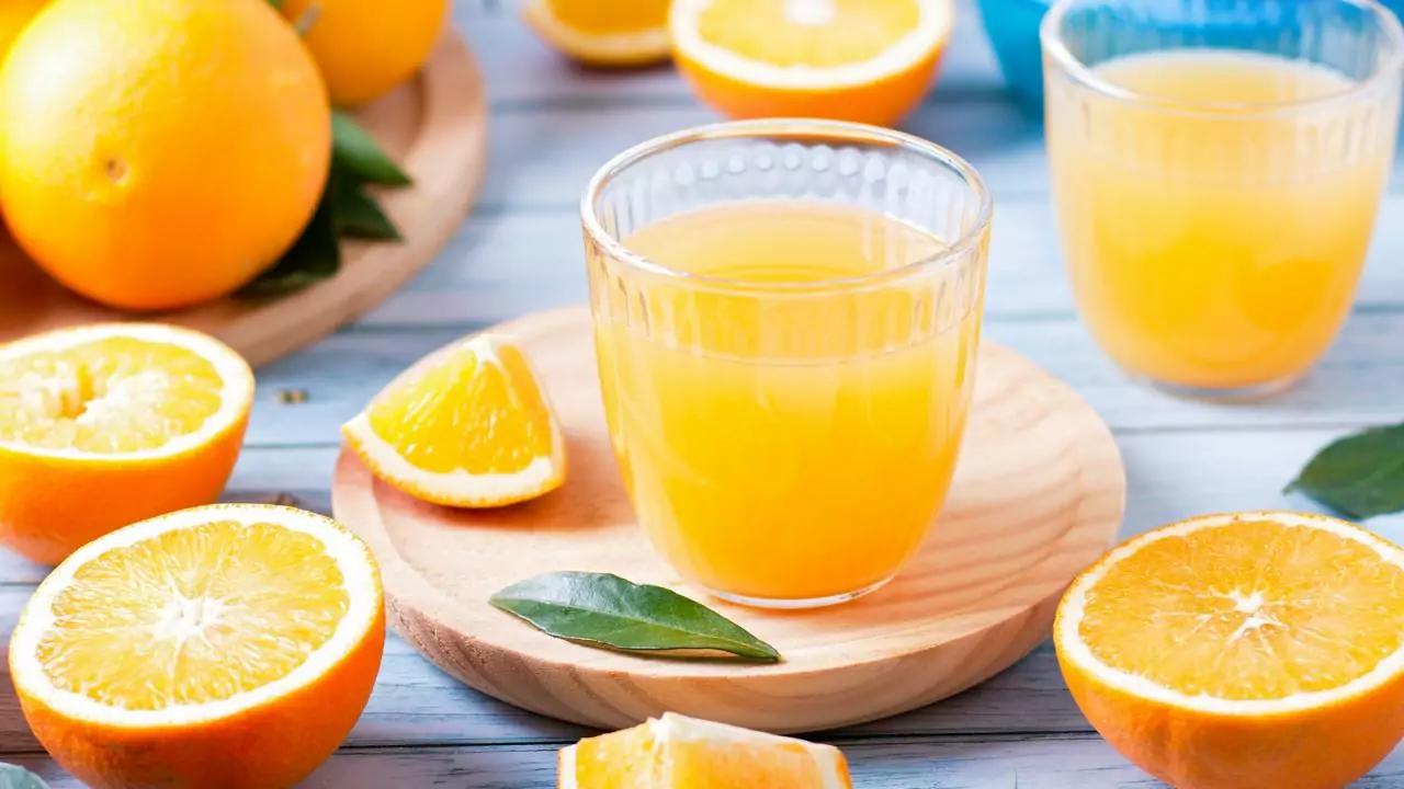 Orange Juice Benefits, Calories, and More 2 Orange Juice Benefits, Calories, and More