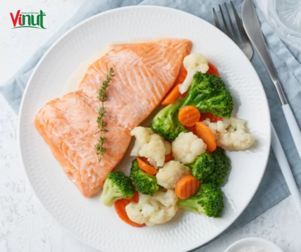 VINUT_Poached or Steamed Salmon