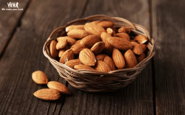 VINUT_Almonds VINUT_Almonds