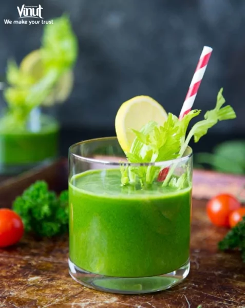VINUT_The Best Time to Drink Green Juice VINUT_The Best Time to Drink Green Juice