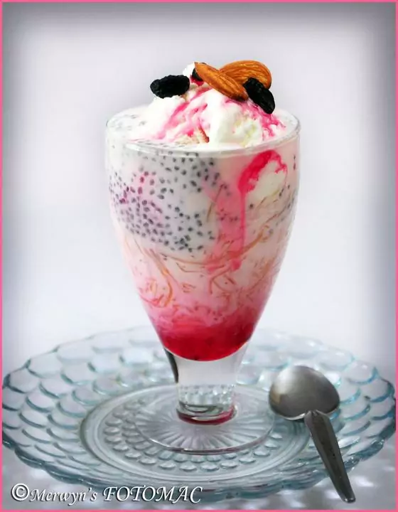 The Delightful World of Falooda Flavors, Origins, Ingredients, and Recipes 4 The Delightful World of Falooda Flavors, Origins, Ingredients, and Recipes