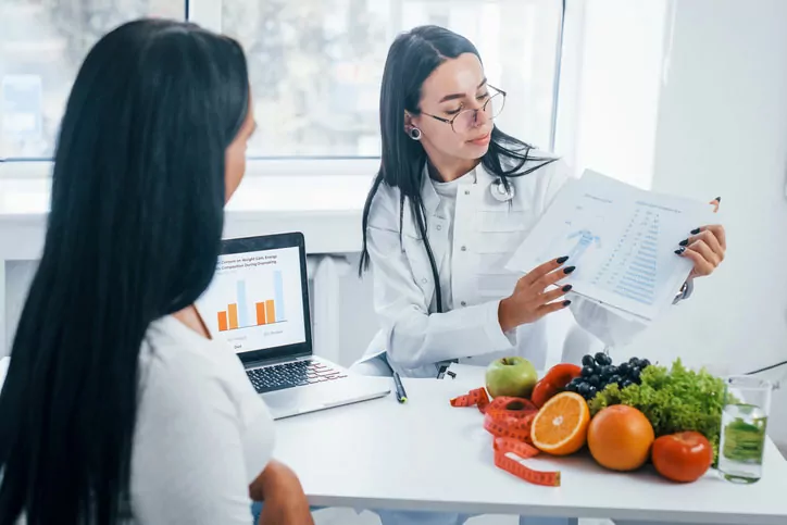 What’s the Difference Between a Dietitian and a Nutritionist?