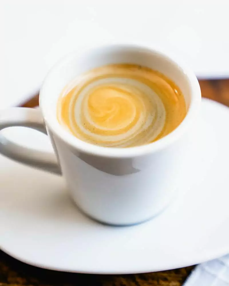 How to Make the Perfect Coffee Americano? 2 How to Make an Americano A Guide to the Perfect Caffe Americano