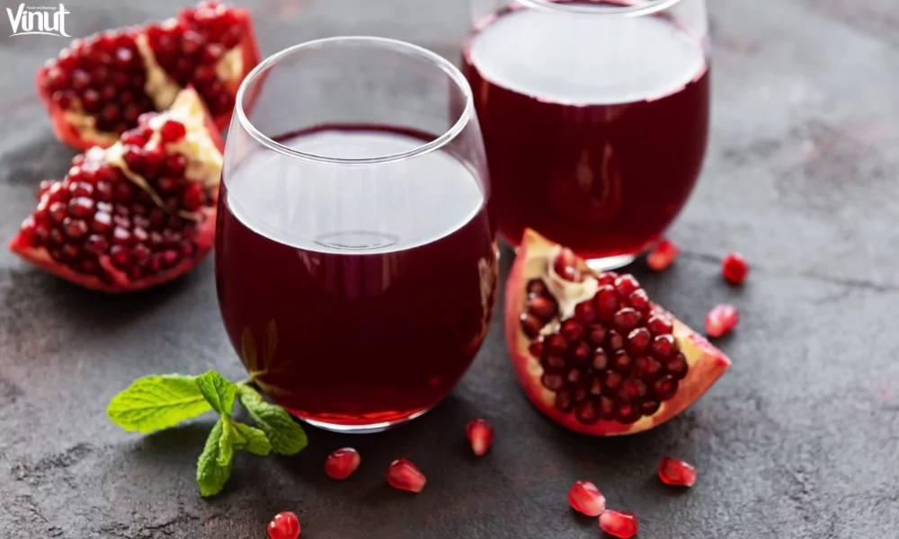 Top 10 Delicious Juice Drinks for the Lunar New Year 4 VINUT_ Prosperity Pomegranate Punch
