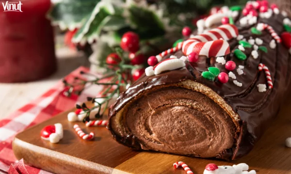 VINUT_Yule Log Cake