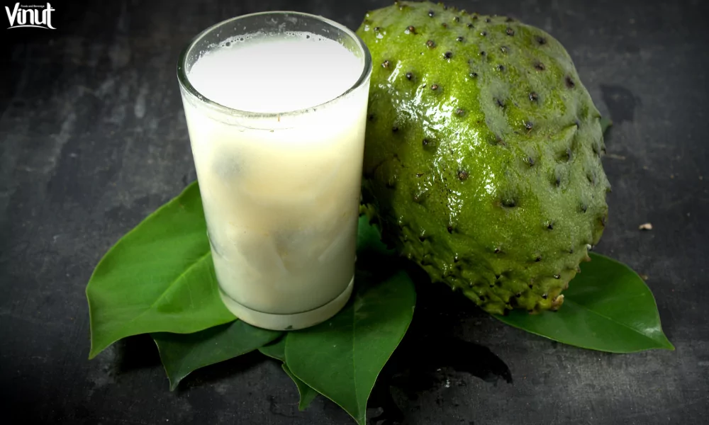 Top 8 Most Popular Juices Around The World 16 VINUT_Soursop Juice