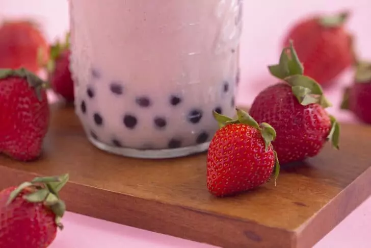 The Wonderful World of Strawberry Milk Bubble Tea 4 The Wonderful World of Strawberry Milk Bubble Tea