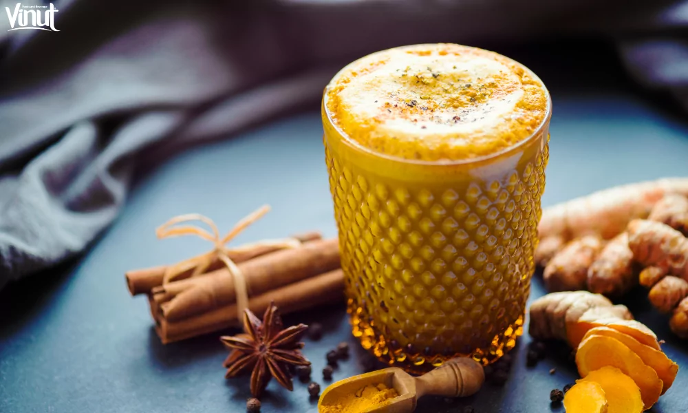 Refreshing Ramadan Drinks: Traditional and Modern Drink - Satisfy Your Thirst 8 VINUT_Turmeric Latte
