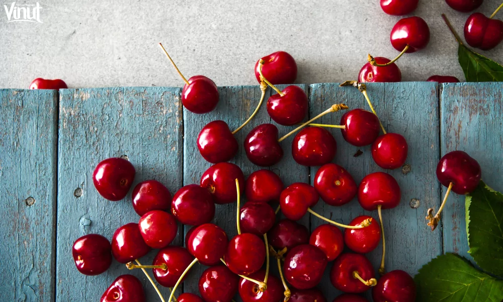 5 Great Benefits of Eating Cherries 7 VINUT_Folklore and Legends