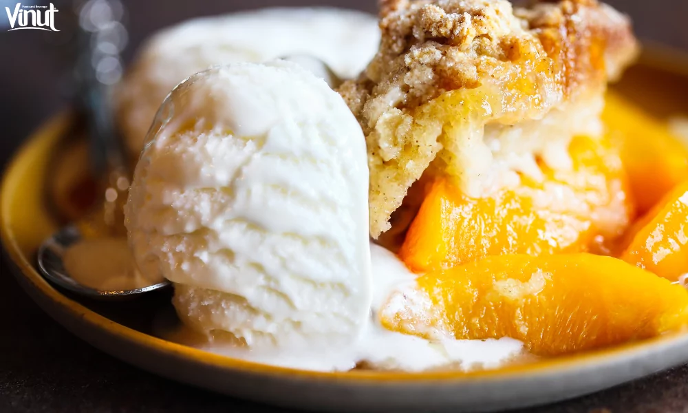 Peach: Delicious and Juicy Fruit for Hot Summer 4 VINUT_Peach Cobbler
