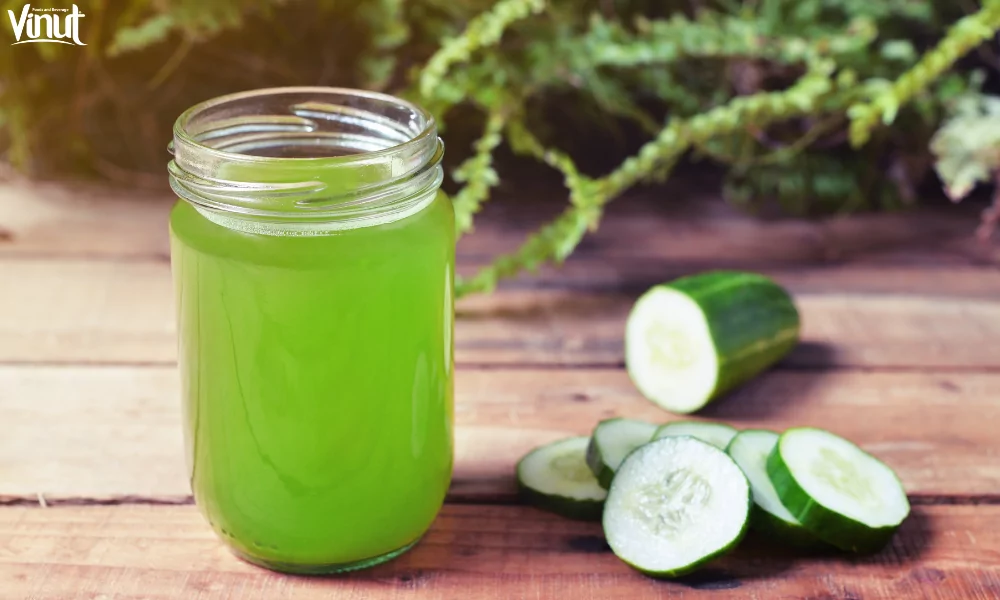 Top 8 Health Benefits of Cucumber Juice 3 VINUT_Cucumber Juice for Skin Health: Glowing Complexion and Reduced Inflammation