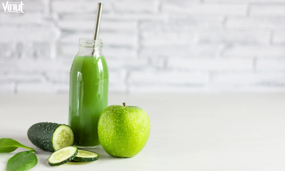 Top 8 Health Benefits of Cucumber Juice 8 VINUT_Cucumber Apple Smoothie