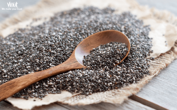 VINUT_Chia seed are small oval seeds that come from the Salvia hispanica plant, a member of the mint family.