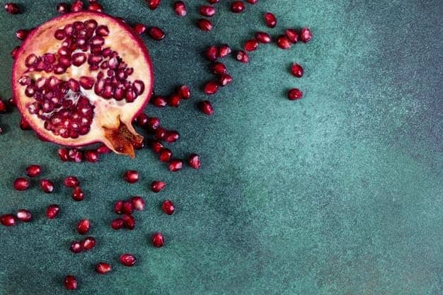 What are the Health and Nutritional Benefits of Pomegranate? 2 What are the Health and Nutritional Benefits of Pomegranate?